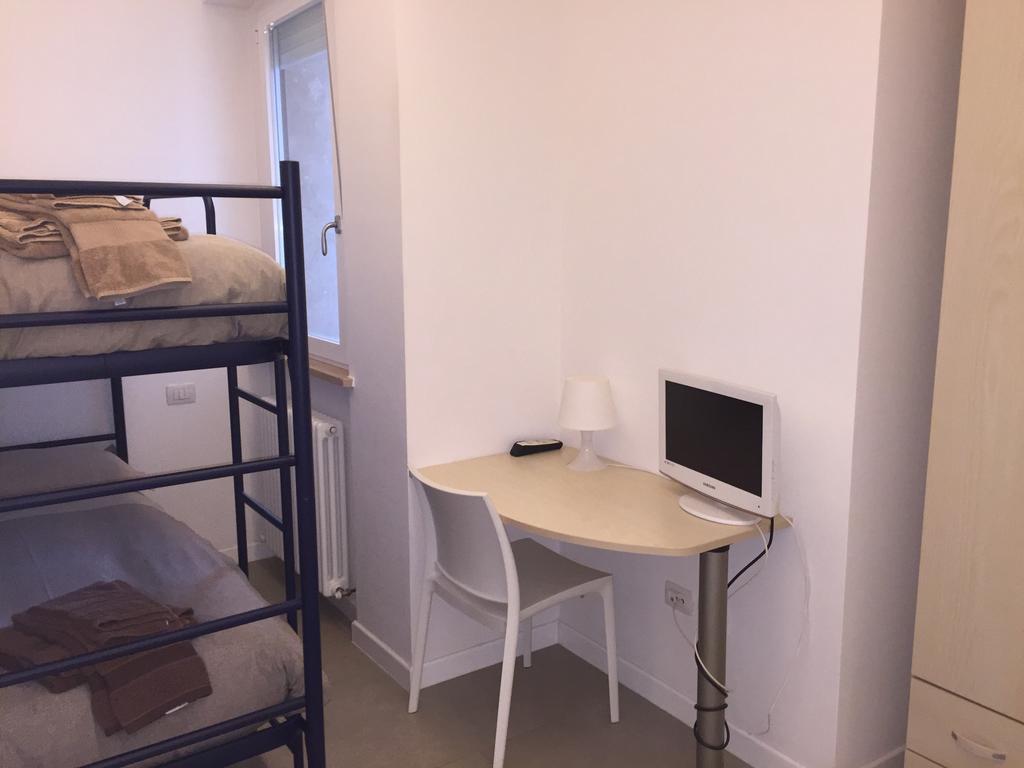 Residence La Nave Сенигалия Екстериор снимка