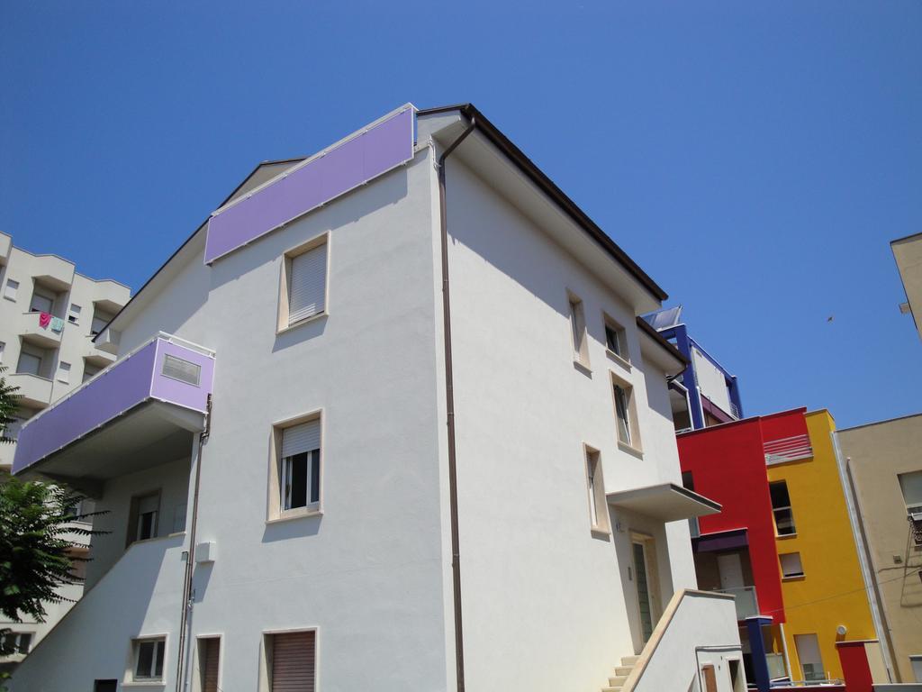 Residence La Nave Сенигалия Екстериор снимка